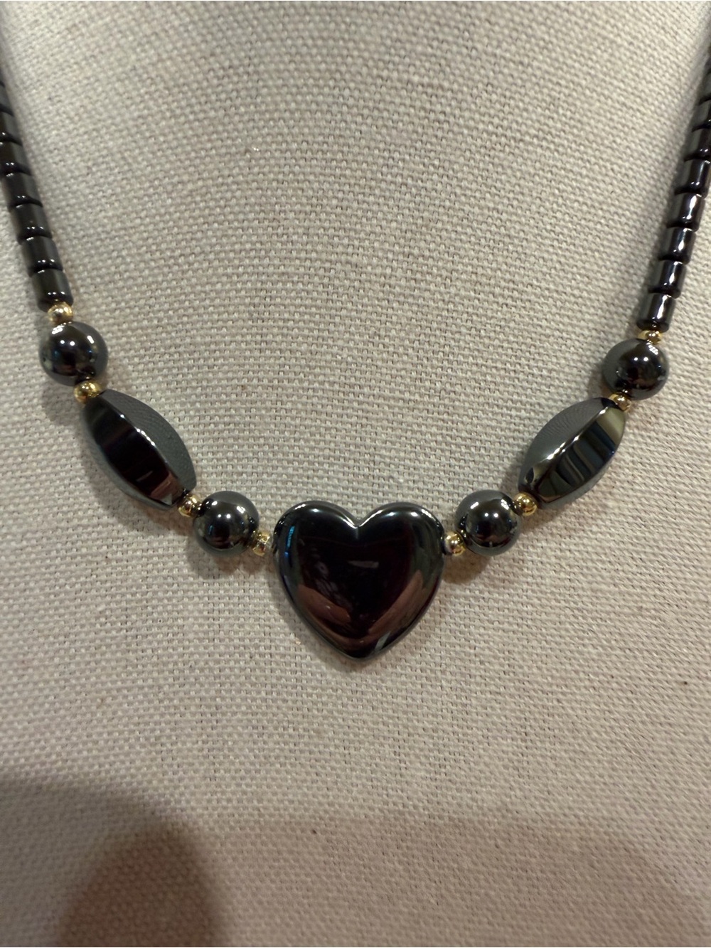 16 inch Hematite Heart Bead Necklace - Black
